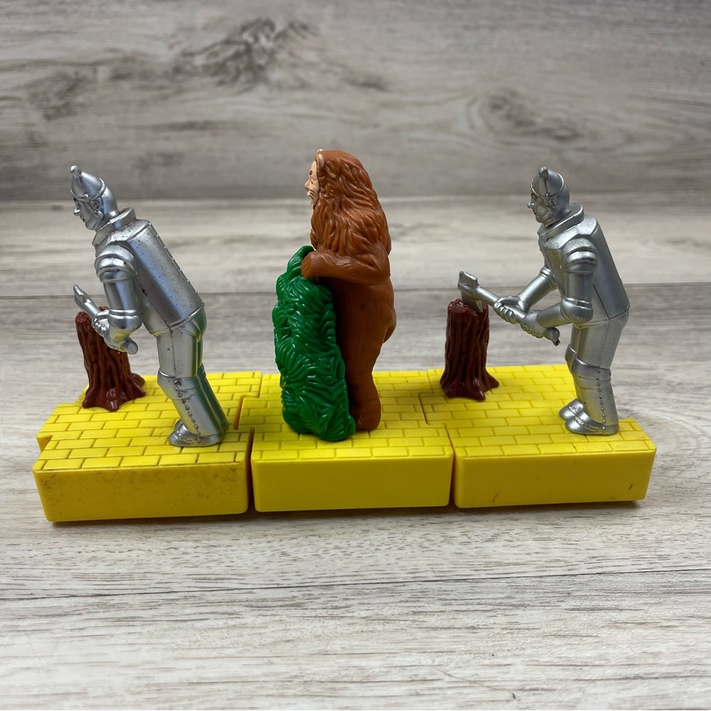 Wizard of Oz  Tin Man Lion Blockbuster 1997 Movable Toys Lot